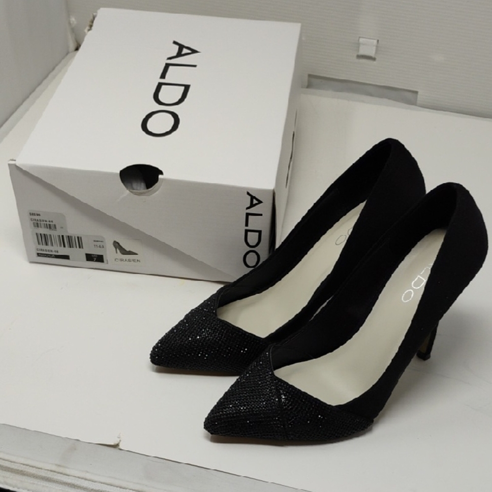 Aldo Black Heels Sleek Minimalist Design